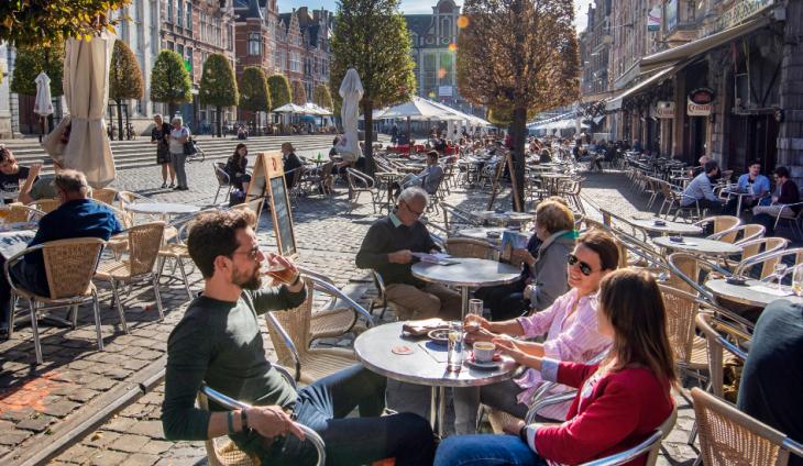 Zomers terrasje op de Oude Markt