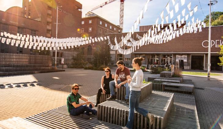©Karl Bruninx Locals in de Vaartkom buurt