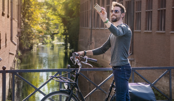 Fietser aan de Dijle in Leuven