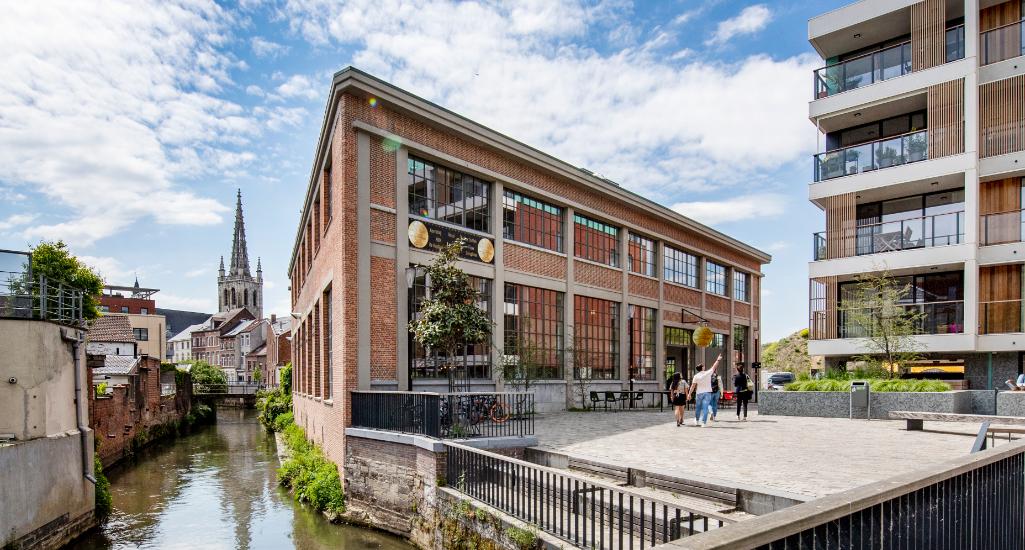©Karl Bruninx Zicht op het Sluispark aan de Vaartkom