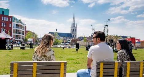 Locals in het groene Sluispark